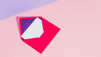 How to Keep Candidates Interested (+ Email Templates)